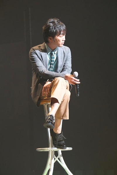 GReeeeN初のファン感謝祭「緑一色歌合戦」に登場し「キセキ」を熱唱したスピードワゴン小沢。