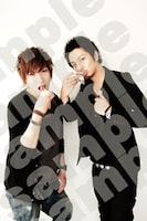 “スイーツ男子”サンプル画像（ベイビーギャング）。(c)吉本興業