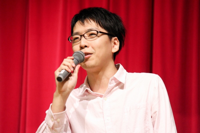 司会を務めたノンスモーキン菊池。(c)河村正和（フォトプロ）