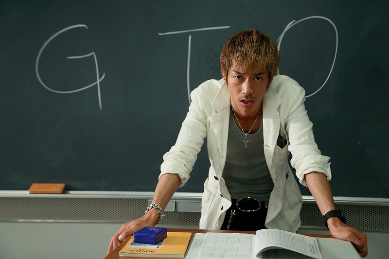 毎週火曜22時放送のドラマ「GTO」。(c)KTV