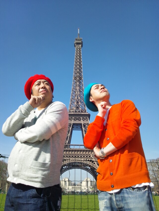 「バナナTV」第3弾「パリ編」に出演するバナナマン。(c)テレビ朝日