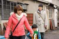 「FLY！～平凡なキセキ～」のワンシーン。(c)2011 朝日放送 / 吉本興業