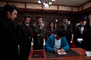 映画「ゴーストライターホテル」のワンシーン。(c)2011 朝日放送 / 吉本興業
