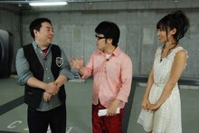 「アニメのキカク」MCのドランクドラゴンと吉木りさ。(c)ひかりTV