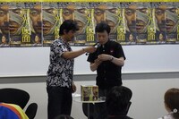 「月光ノ仮面」DVD発売記念ミーツ＆グリーティングスの様子。(c)吉本興業