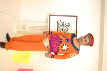 「フジテレビONE presents コスコスング!!! パリパリング!!!JapanEXPO」MCのケンドーコバヤシ。