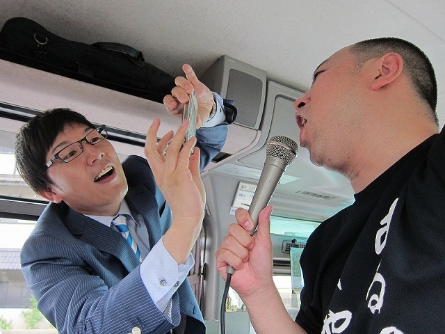 もともとレイザーラモンが吉本入りした当初や、あるある誕生当初にその才能を認めていたゴエは楽しそうに撮影も。