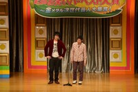 エル・カブキ。神取忍の情報を存分に詰め込んだ漫才を披露。