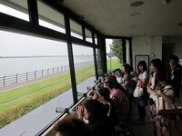 名古屋市野鳥観察館で野鳥観察に夢中になるRG。