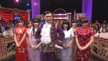 「サタデーバリューフィーバー」枠の「愛する姫のために」に出演するオードリー春日（中央）と日テレジェニック2012。(c)日本テレビ