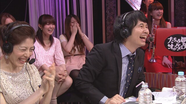 「サタデーバリューフィーバー」枠の「愛する姫のために」に出演するオードリー若林（中央）と小島慶子（左）。(c)日本テレビ