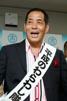 ザ・ぼんち ぼんちおさむ (c)吉本興業