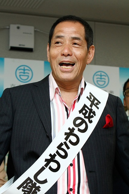 ザ・ぼんち ぼんちおさむ (c)吉本興業