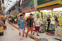 7月28日（土）放送の「和田アキ子のニッポン爆笑珍道中!! 高田マネージャー付き めんそ～れ 沖縄」(c)中京テレビ