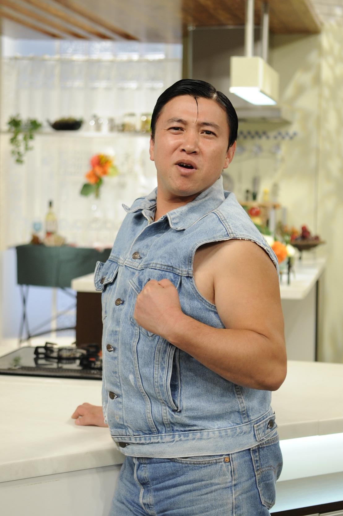 10月1日（月）から5日（金）まで放送される「上沼恵美子のおしゃべりクッキング」にゲスト出演するスギちゃん。(c)ABC