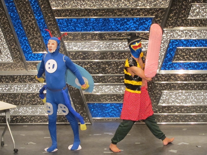 うるおい虫は、みずからスプレーでうるおいをキープ。ヒャクホシテントウは鬼太郎との闘いを制し参上とのこと。