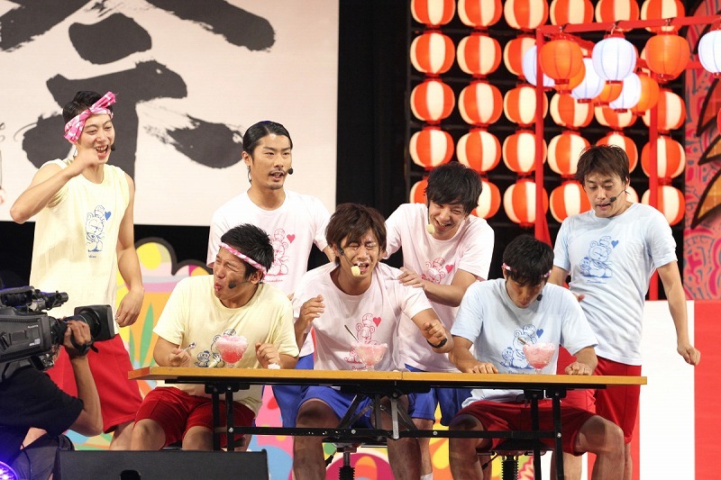 「ピラメキーノ」（テレビ東京系）のイベント「ピラメキーノ！夏の歌祭り!!～鼻からブタのケツでまいっちんぐ！～」(c)テレビ東京