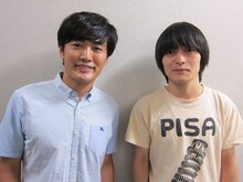 「共感百景」司会の劇団ひとりと第4回最優秀賞の大橋裕之。