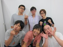 8月12日（日）、東京・新宿ハイジアV-1スタジオにて「二人語り」を行うアルコ＆ピース、新宿カウボーイ、アイデンティティ。