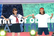 ミタパン（左）とともに踊るプー＆ムー・おたこぷー（右）。