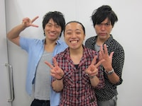 写真はギャルズ。左からベーグル吉村、戦艦蓮見。、手塚ジャスティス。