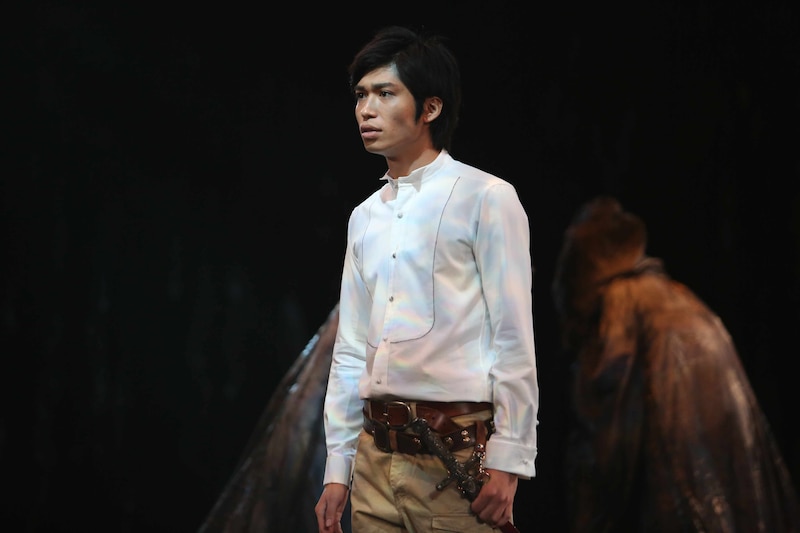 「MACBETH」の公開舞台稽古に登場したヒカリゴケ国沢。