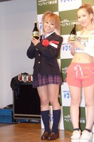 大会委員長・浜田ブリトニー（中央）。