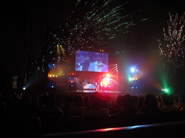 2012年8月「たりふた SUMMER JAM '12 ―We wanna be a human ASAP！―」の様子。