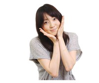 エントリーナンバー11（※コンビでのエントリー）、お月様・もえじゅ。チャームポイントは「おしりが大きい」。(C) YOSHIMOTO KOGYO. All Rights Reserved.