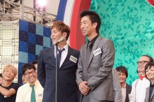 昨年2011年の大会で披露したネタを採り入れて決意表明を行ったテンダラー。