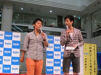 オープニングでhontoの使い方を説明すロザン。アピールの強い菅に宇治原は「媚がすごい。CM狙ってるの？」とツッコミ。