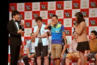 「キングオブコント2012」決勝進出を決めた直後のかもめんたる。