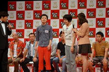 「キングオブコント2012」決勝進出を決めた直後のうしろシティ。