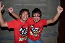 「キングオブコント2012」ファイナリストの銀シャリ。左が鰻和弘、右が橋本直。