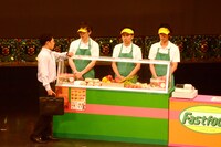 コント「ファーストフード」。