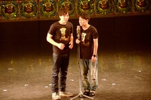 ライブのラストを飾るライセンスの漫才2本目。