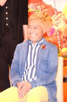 トータス松本。ウルフルズのヒット曲「ガッツだぜ！」のミュージックビデオで自身が着た殿様の衣装が、偶然にも志村が「バカ殿」で実際に着ていた衣装だった、というエピソードを披露し、今回の共演について「妙な縁を感じる」と感慨深げだった。