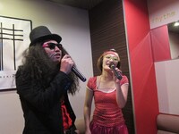 HGが帰った後、B.B.クイーンズの完成度をお笑いナタリーに自信満々に披露するRGと松浦。