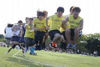 チーモンチョーチュウ菊地の作戦により見事最高回数を叩きだしたAチーム。(c)藤澤孝代（フォトプロ）