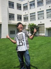 DVD「みんなの動揺」を発売したエハラマサヒロ。