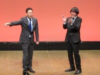 東野幸治と南海キャンディーズ山里のライブ「東野幸治vs山里亮太」。