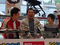 「新米パパ塾 Presents by Aprica」の様子。(c)吉本興業