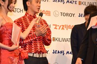 ネイルアートにも気合を入れてきたサカイスト・デンペー。