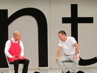 バイトの面接で西村の正直な志望動機に興奮が止まらない小峠。