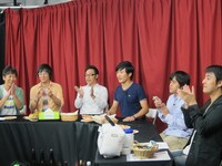 ニコ生スタート時の様子。みな口々に終わりを惜しんでいた。