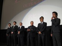 撮影時のエピソードを語る面々。