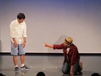 コントで、犬役の自分の名前を無意識に木本の愛犬の名前にしていた木下は腑に落ちない様子。