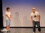 SMAPのコンサートの話で、興奮のあまり2人とも上着を脱いだTKO。