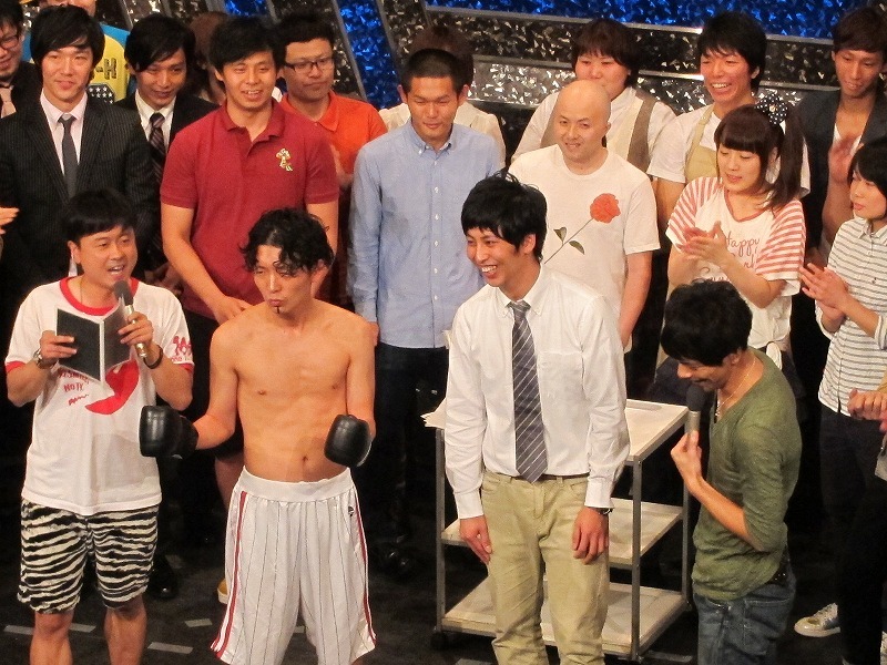 10月の「GetKingLive」でトップになったニューヨーク。「よしもとGetKing of kings live Powered by NOTTV」に出場決定。