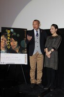 笑福亭鶴瓶（左）と西川美和監督（右）。